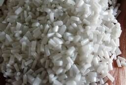Selling secondary granule of spunbond nat. and white color.