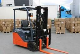 New electric 3-pole forklift Toyota 1.5