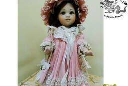 Итальянская фарфоровая кукла Laura Лаура брюнетка 28 см. .. .