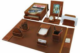 Galant table set made of genuine leather, 9 items. ..