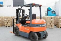 New electric 4-pole forklift Toyota 3