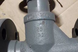Клапан запорный стальной фланцевый 15с18п Ду 32 Ру 25.