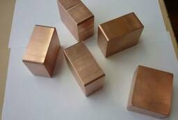 Copper in ingots of high purity 99.9999%