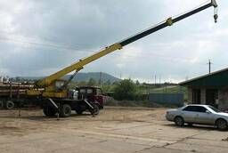 Truck crane - ZIL experienced crane operator