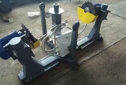 Machine for making cheeks for cable reels