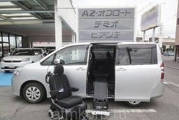 Авто для пассажира колясочника минивэн Toyota NOAH гв. ..
