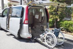Минивэн Nissan Serena для пассажира инвалида колясочника. ..