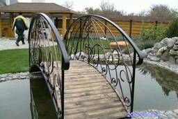 Декоративный садовый мостик