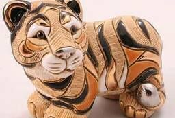 Medium tiger. Exclusive De Rosa ceramic figurine. ..