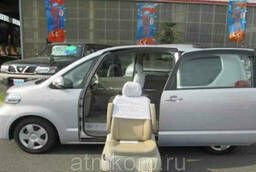 Авто для пассажира колясочника минивэн Toyota Porte гв. ..