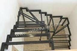 Лестница на металлическом каркасе арт005