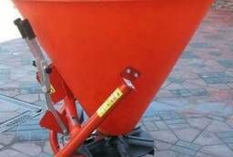 Spreader L-500T 36-500 mounted for mineral fertilizers