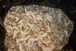 Dried porcini mushrooms, aspen mushrooms, chanterelles