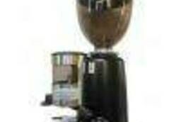 Кофемолка-полуавтомат, бункер 1. 2кг, 6-9кг/ч, черная