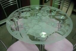 Обеденный стеклянный круглый стол