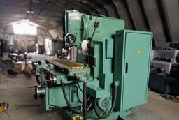 Vertical milling machine 6T12 (98g.) With equipment from Research Institute