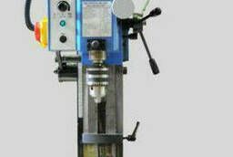 Universal milling machine MMS-25E