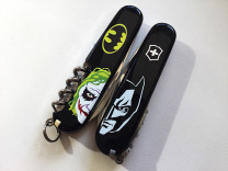 Швейцарский складной нож Victorinox Batman Joker