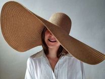 Шляпа женская соломенная
