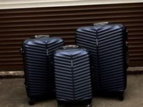 Комплект чемоданов 3 в 1