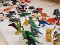 Фигурки морских животных, насекомых, динозавров