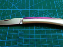 Маленький нож в японском стиле