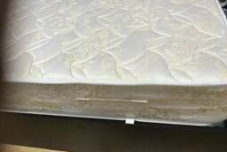 Orthopedic mattress for a bed