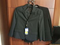 Новый школьный пиджак 134р черный/графит