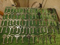 Старинные Ключи от серванта комода Мебельный Ключ