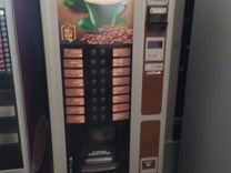 Кофейный вендинговый автомат в идеал. состоянии
