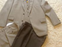 Костюм мужской 50 р (пиджак жилет 2 пары брюк)
