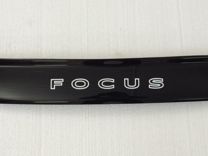Дефлектор капота на Ford Focus 2 короткий
